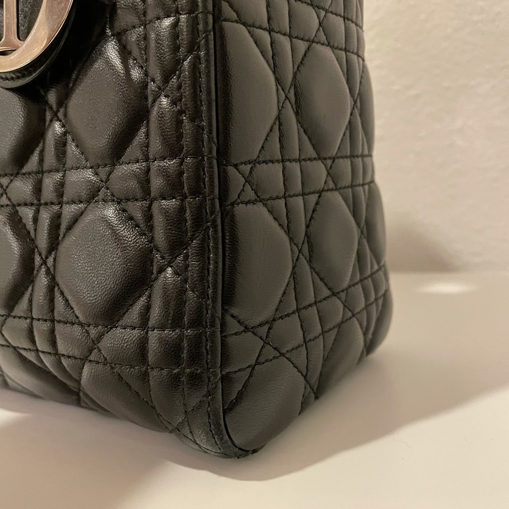 ❤️SOLD❤️Medium Lady Dior - Picture 15 of 17